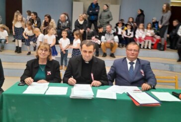 Pieśń patriotyczna wybrzmiała